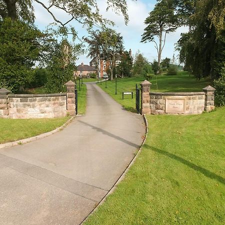 Heath View Villa Cheddleton Buitenkant foto